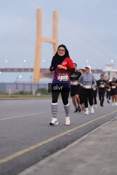 Runner Photo 2034421