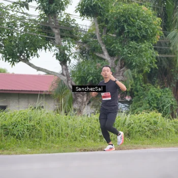 Runner Photo 2034453