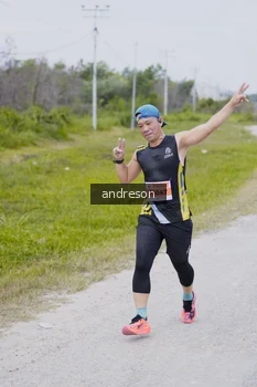 Runner Photo 2034456