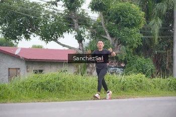 Runner Photo 2034480