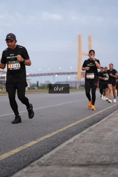 Runner Photo 2034537