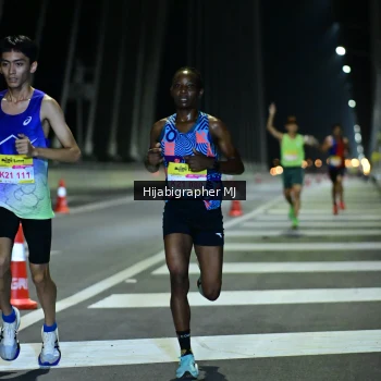 Runner Photo 2034540