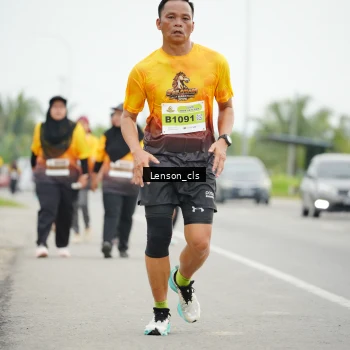 Runner Photo 2034685