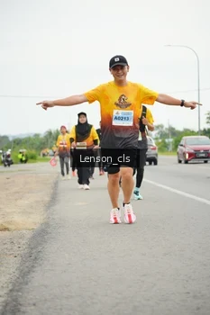 Runner Photo 2034755
