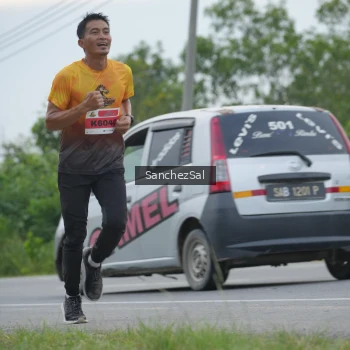 Runner Photo 2034827