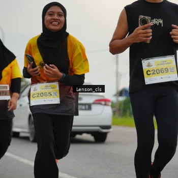 Runner Photo 2034843