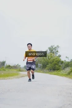 Runner Photo 2034857
