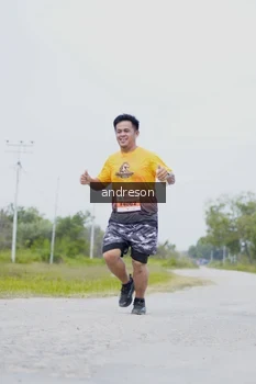 Runner Photo 2034906