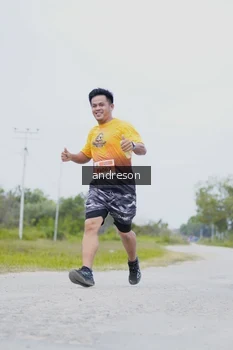 Runner Photo 2034939