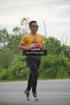 Runner Photo 2034944