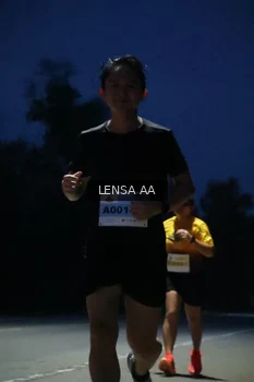 Runner Photo 2034976
