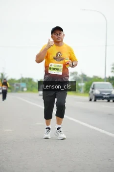 Runner Photo 2035001