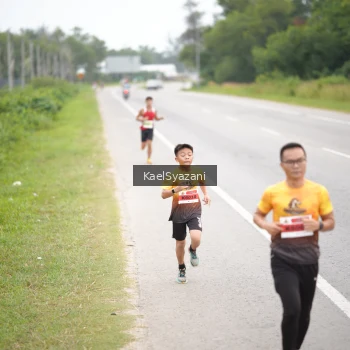 Runner Photo 2035023
