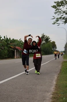 Runner Photo 2035045