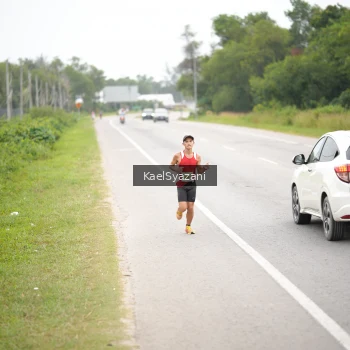 Runner Photo 2035046