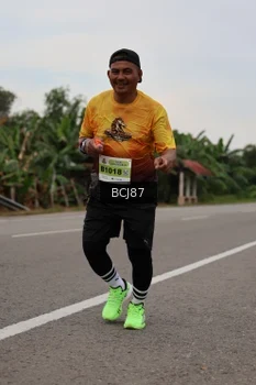 Runner Photo 2035084