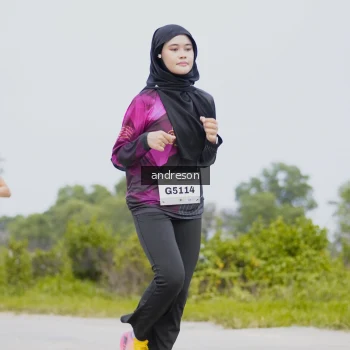 Runner Photo 2035100