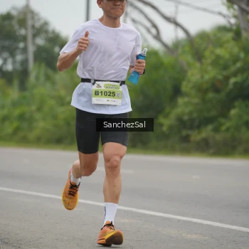 Runner Photo 2035119