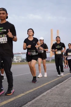 Runner Photo 2035145