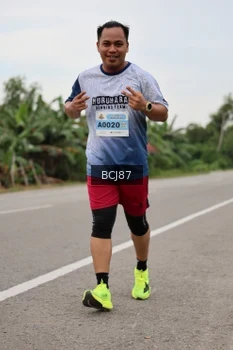 Runner Photo 2035157