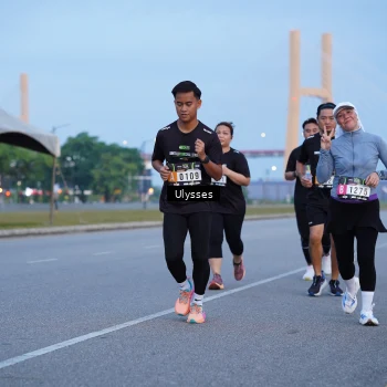 Runner Photo 2035318
