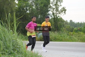 Runner Photo 2035325