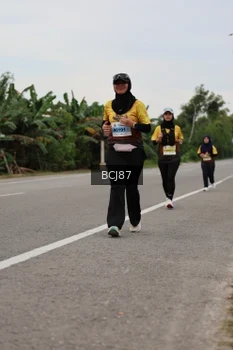 Runner Photo 2035345