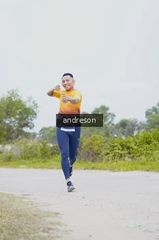 Runner Photo 2035377