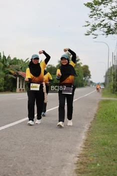Runner Photo 2035384
