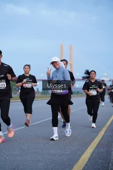 Runner Photo 2035395