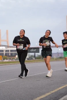 Runner Photo 2035410