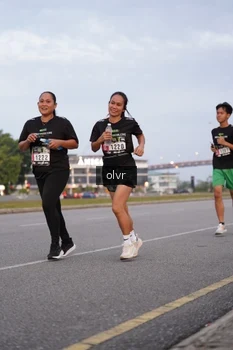 Runner Photo 2035420