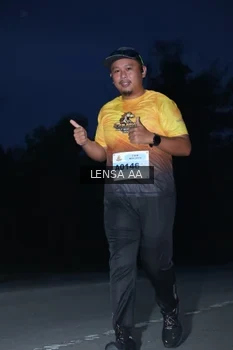 Runner Photo 2035423