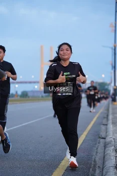 Runner Photo 2035451