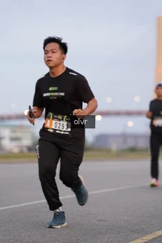 Runner Photo 2035462
