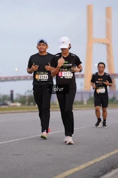 Runner Photo 2035471