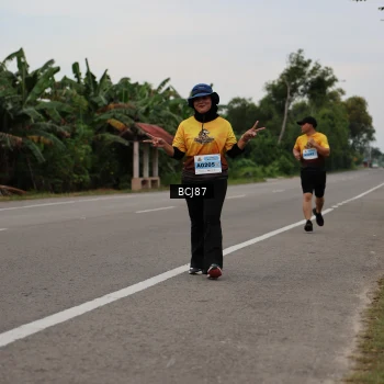 Runner Photo 2035483