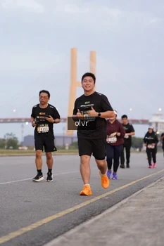 Runner Photo 2035498