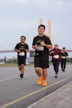 Runner Photo 2035510