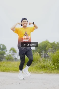 Runner Photo 2035668