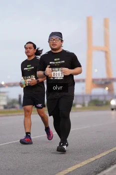 Runner Photo 2035673