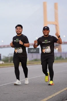 Runner Photo 2035696