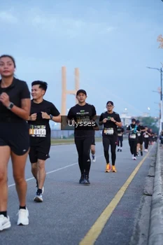 Runner Photo 2035724