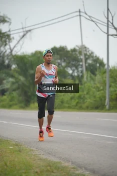 Runner Photo 2035749