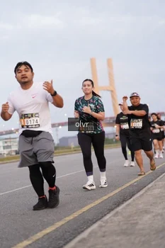Runner Photo 2035824