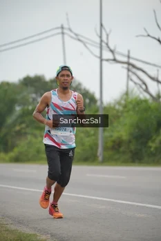Runner Photo 2035835