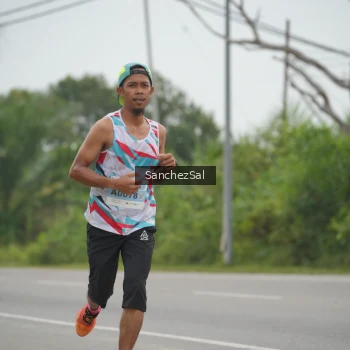 Runner Photo 2035837