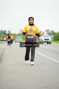 Runner Photo 2035875