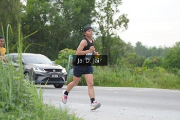 Runner Photo 2035914