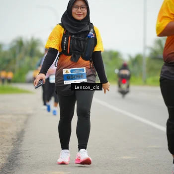 Runner Photo 2035937